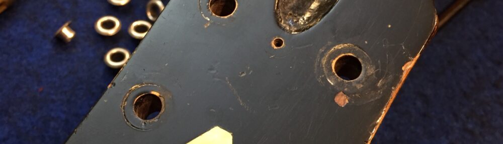ブッシュを抜いて確認する