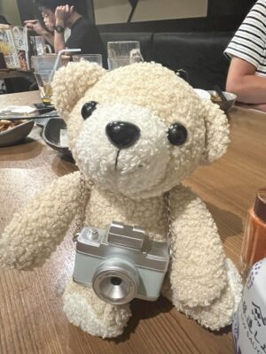 飲み会を満喫するキャンドゥのくま