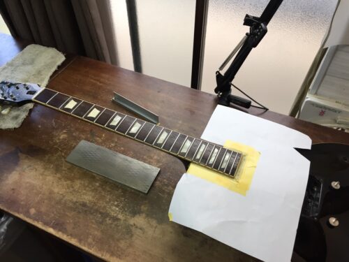フレットのすり合わせ