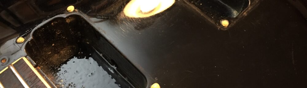 ネジ穴を埋めた