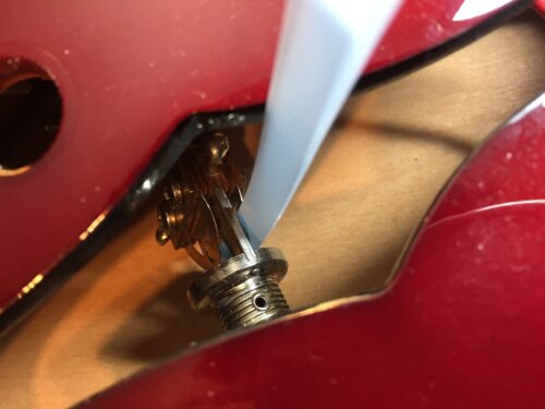 スイッチがバチバチいう