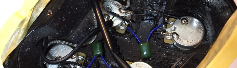 ピックアップとジャックを配線する