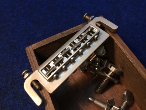 ブリッジのレリック加工