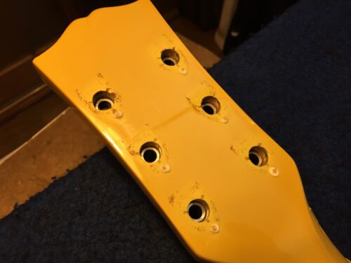 ネジ穴を埋めた