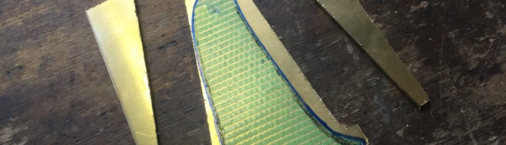 大まかにカットした