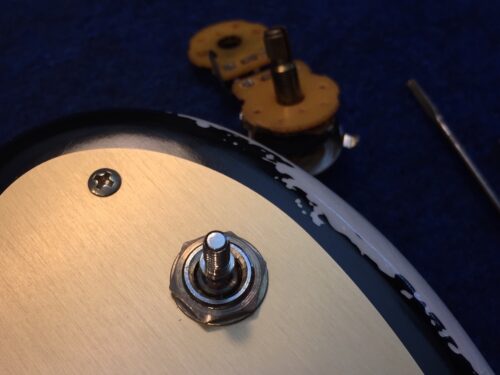 スイッチの共鳴