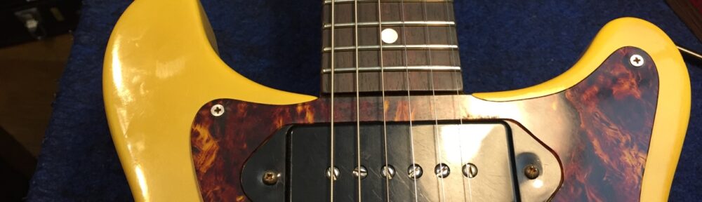 ネックがほぼセンターに来た