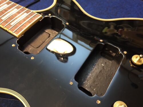 ネジ穴をあけ直した