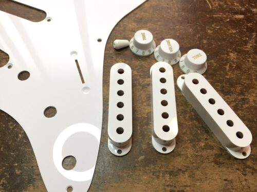 ストラトパーツのレリック加工