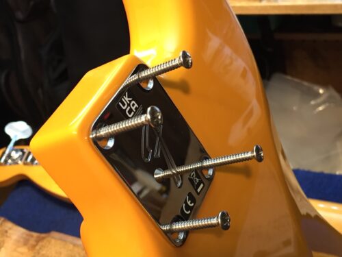 ネジがボディにも効いている