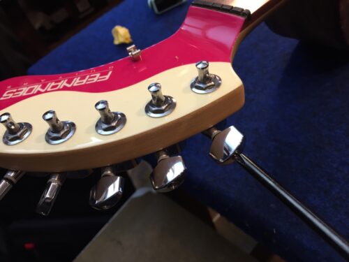 ペグツマミのトルク調整