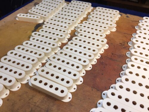 ピックアップカバーのレリック