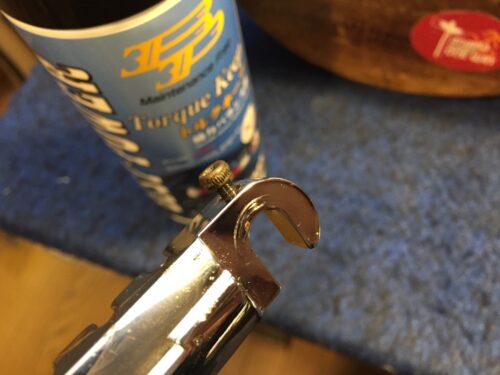 オクターブネジにトルク材を塗っておく