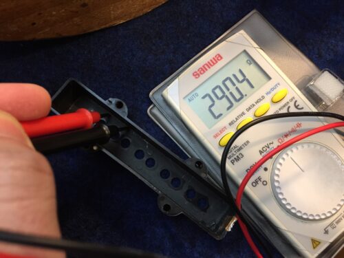 導電塗料の抵抗値