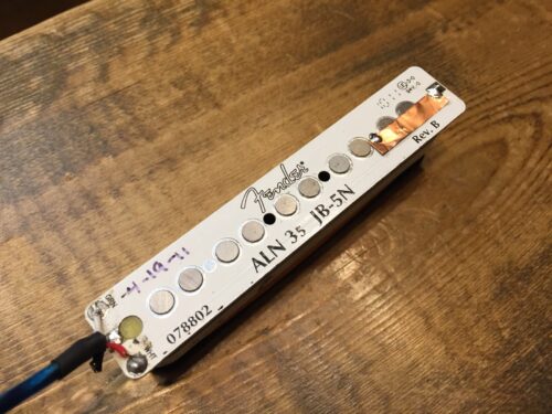 ポールピースをアースにつなぐ