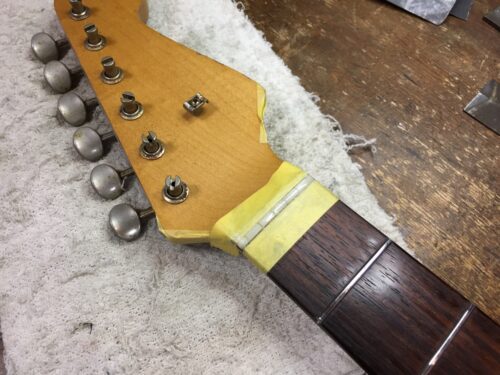 ナットの角を削る