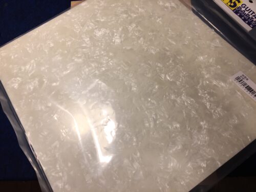 ピックガード材