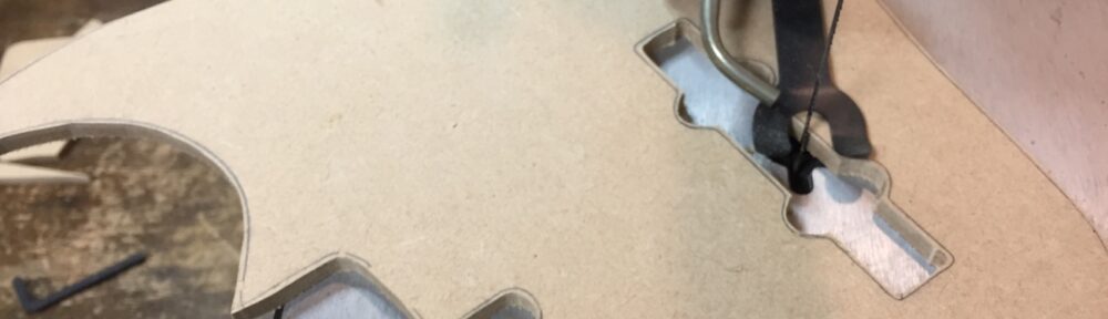 MDF合板をカットする