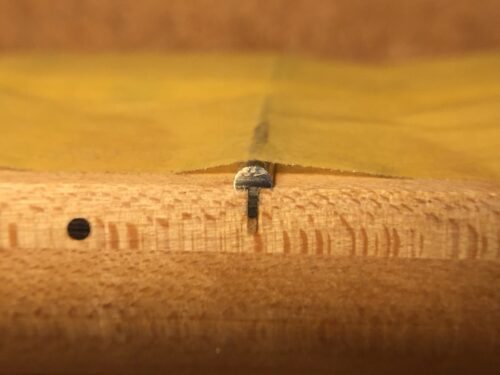 フレットの端を削る