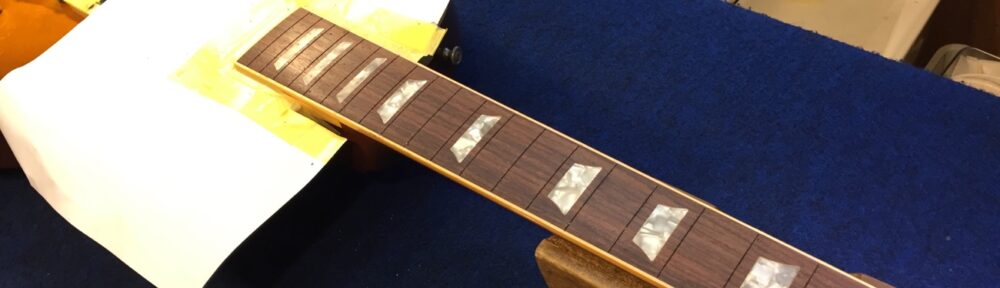 フレット溝を整える