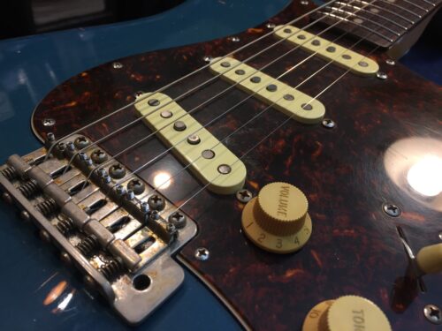 ピックアップの高さ調整