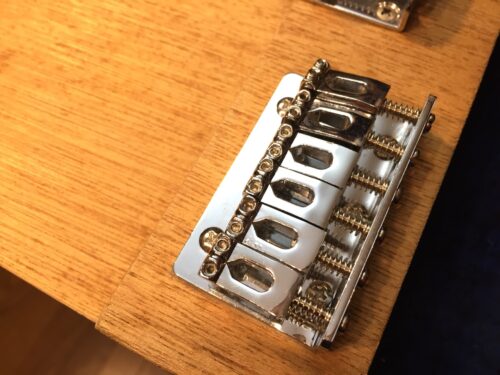 ブリッジを取り付けた