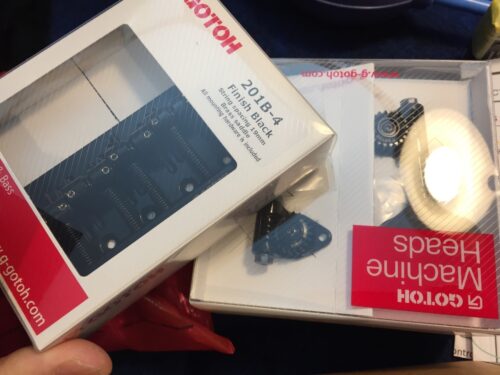 ブラックのパーツに交換する