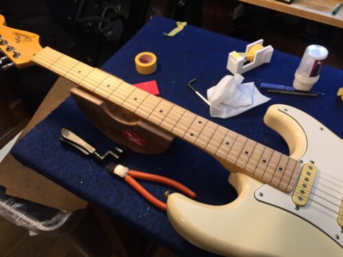 ネックの状態を見る