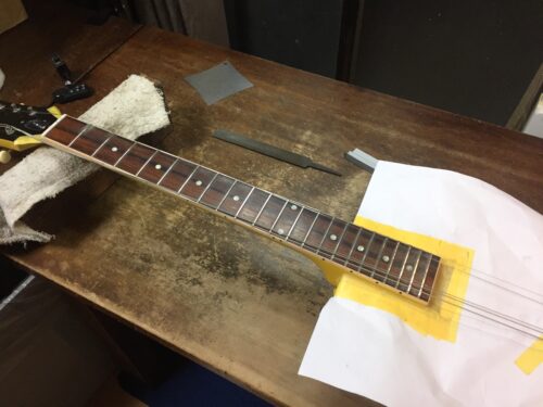 フレットの研磨