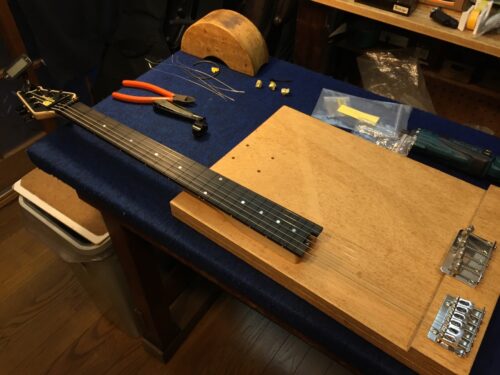 ダミーボディに取り付ける