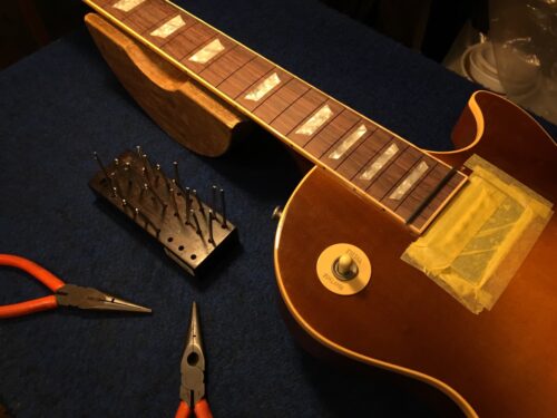 フレットを曲げ終わった