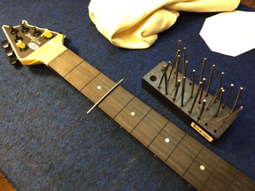 フレットを曲げる