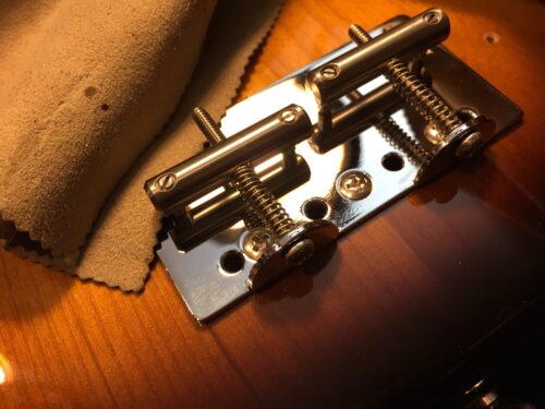 ネジ穴を拡げた