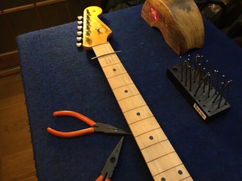 フレットを曲げる