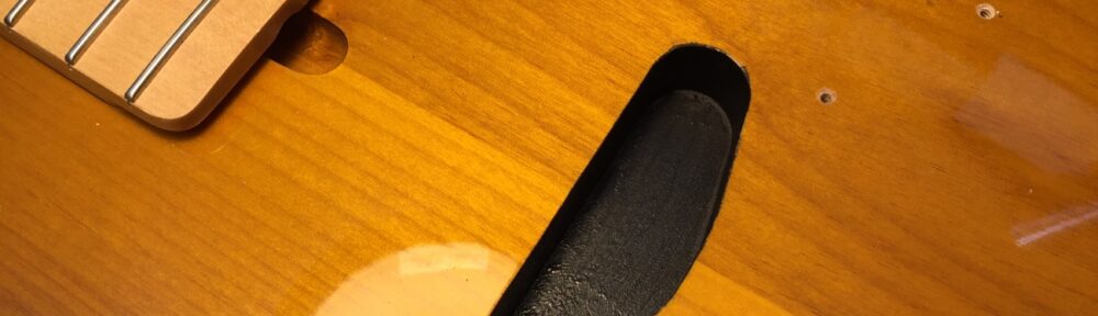 ネジ穴を埋めた