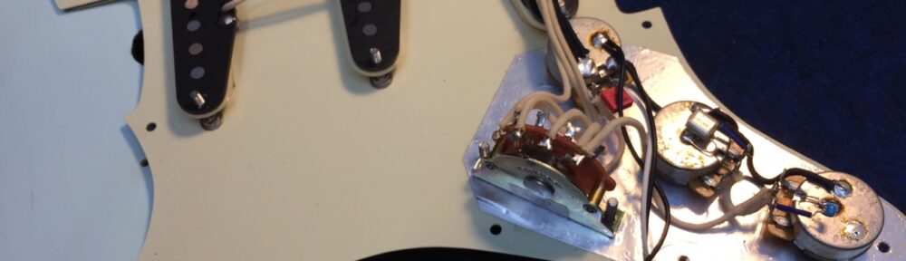 ピックアップとコンデンサの交換