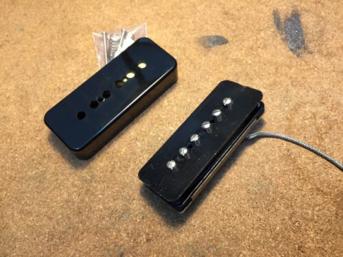 ネック側のピックアップ