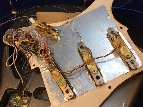 磁力などを計測した