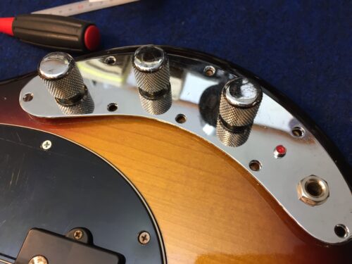 プリアンプが交換されている