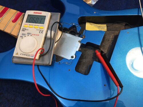 導電塗料の抵抗値が高い